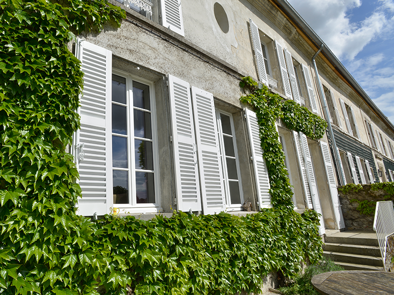 Rénovation de porte-fenêtre en bois à Nantes (44) - Menuiserie Rollande - Maître Artisan Spécialiste Rénovation